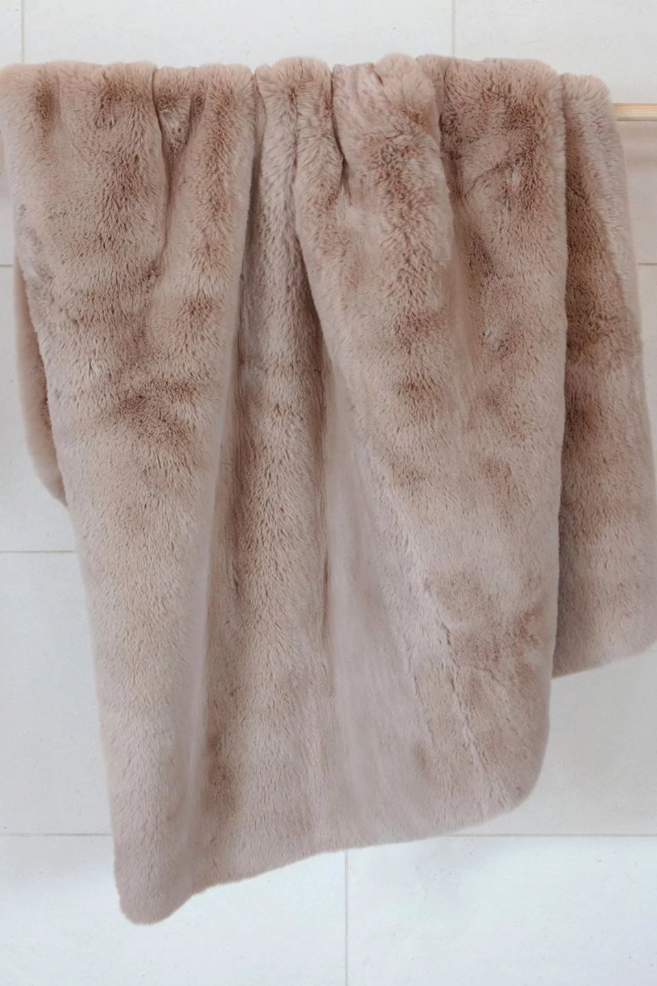 Home Lab Vegan Fur Throw Big Bear Pewter 130X 150cm