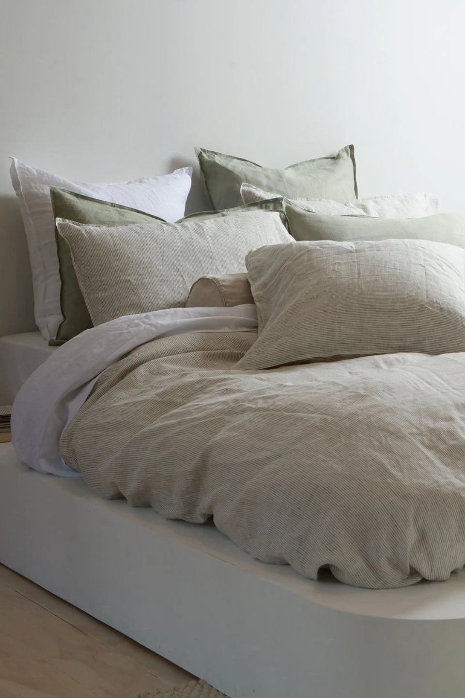 Home Lab 100% French Linen Duvet Cover Set King Charcoal Pinstripe