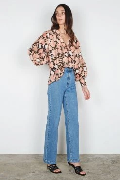 Esmaee New In Romantica Blush Floral V Neck Button Down LS Blouse