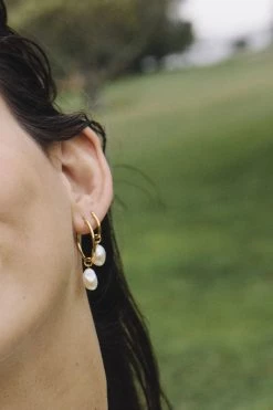 Linda Tahija Baroque Pearl Basic 14k Gold Plated Hoop Earring