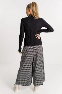 Thing Thing The Black Rib Turtle Neck