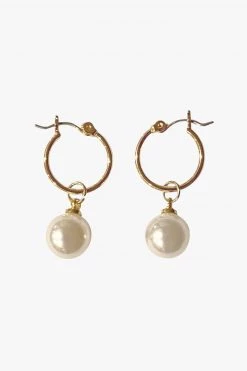 Flo Gives Back 15% To Women In Need Pearl Sleeper Earrings Gold