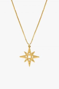 Lindi Kingi Single Star Necklace Get The Look