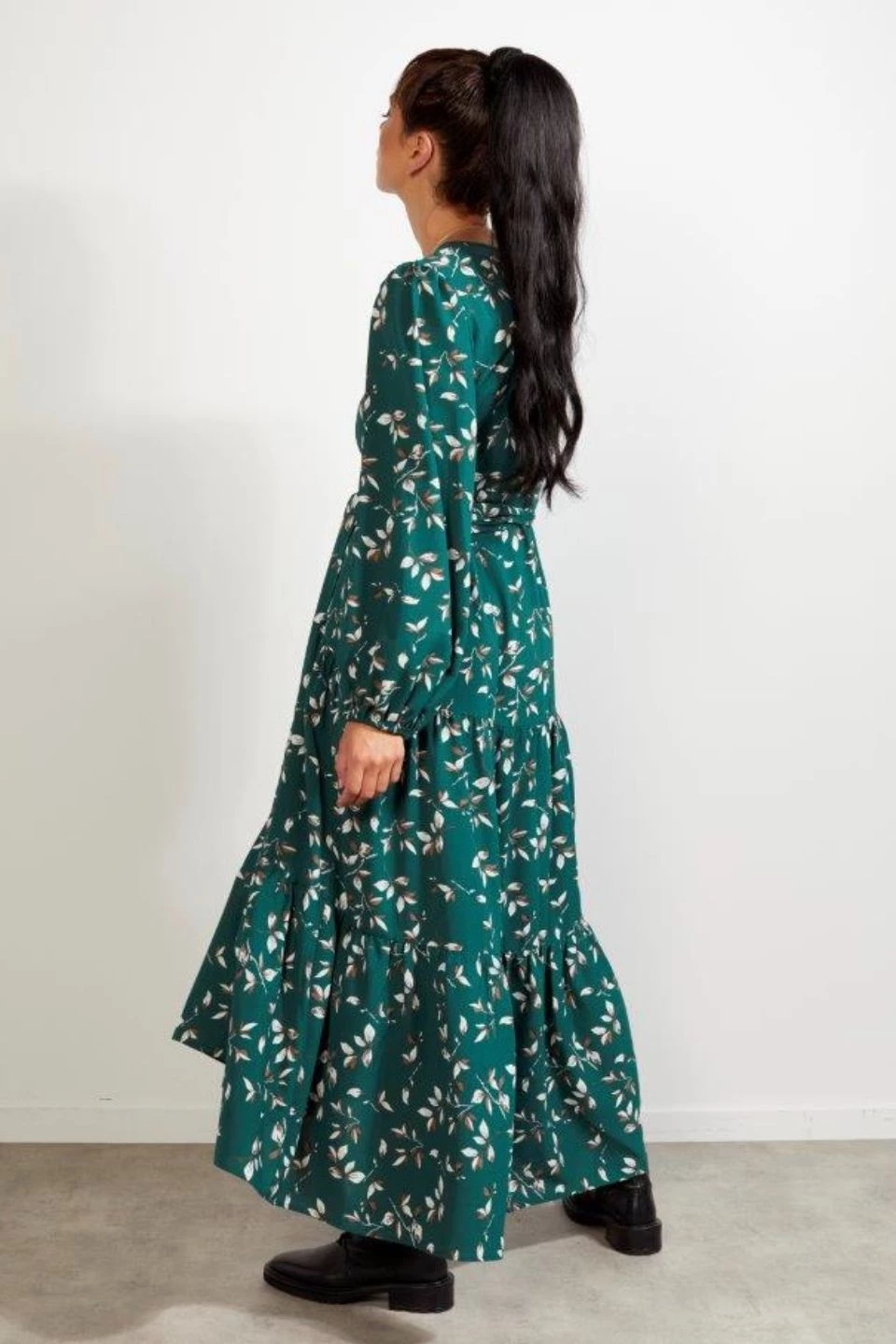 Drama The Label New In Tracey Green Tea Floral LS Wrap Midi Dress