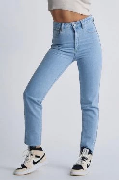 Abrand Jeans A 94 High Slim Walk Away Pale Blue Denim Jean