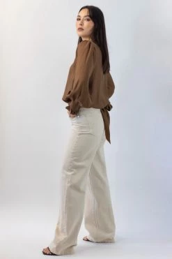 Ivy + Jack Grace Pecan Crinkle Blouson LS Back Hem Tie Top