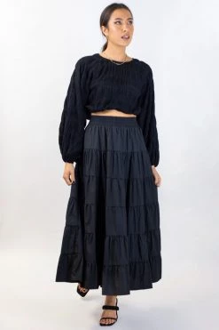 Ivy + Jack Carly Black Shirred Cotton LS Raglan Elastic Hem Crop Top