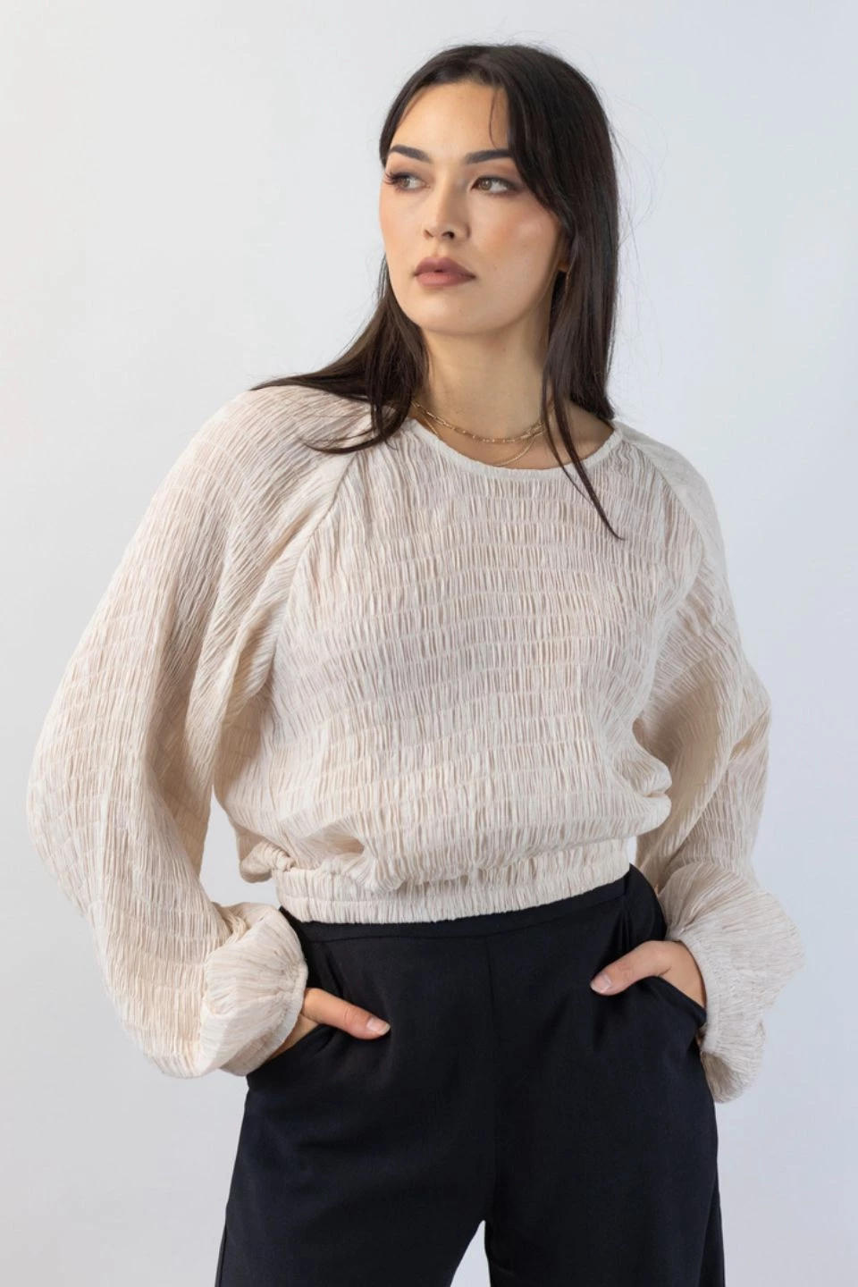 Ivy + Jack Carly Ecru Shirred LS Raglan Elastic Hem Crop Top