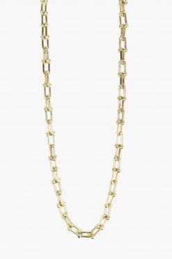 Flo Gives Back 15% To Women In Need Get The Look Bolted Gold Chain Necklace