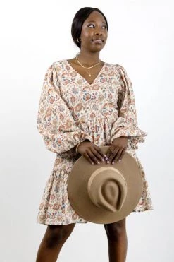 Ivy + Jack Dresses Elsa Red Paisley Linen Blend LS V Neck Smock Dress