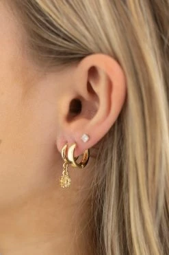 Flo Gives Back 15% To Women In Need Daisy Gold Huggie Hoop Earrings