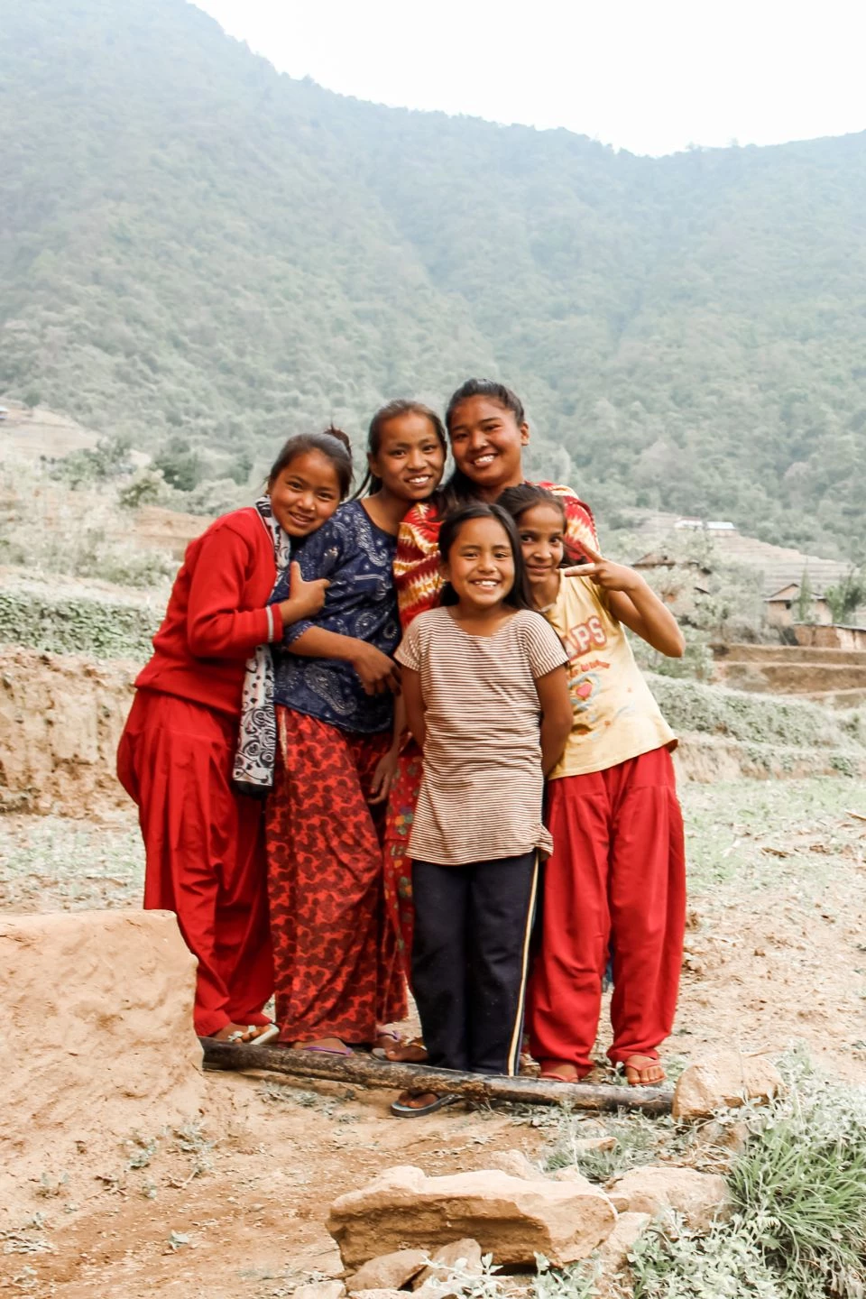 Flo Gives Back Star Sleeper Earrings Gold Jewellery