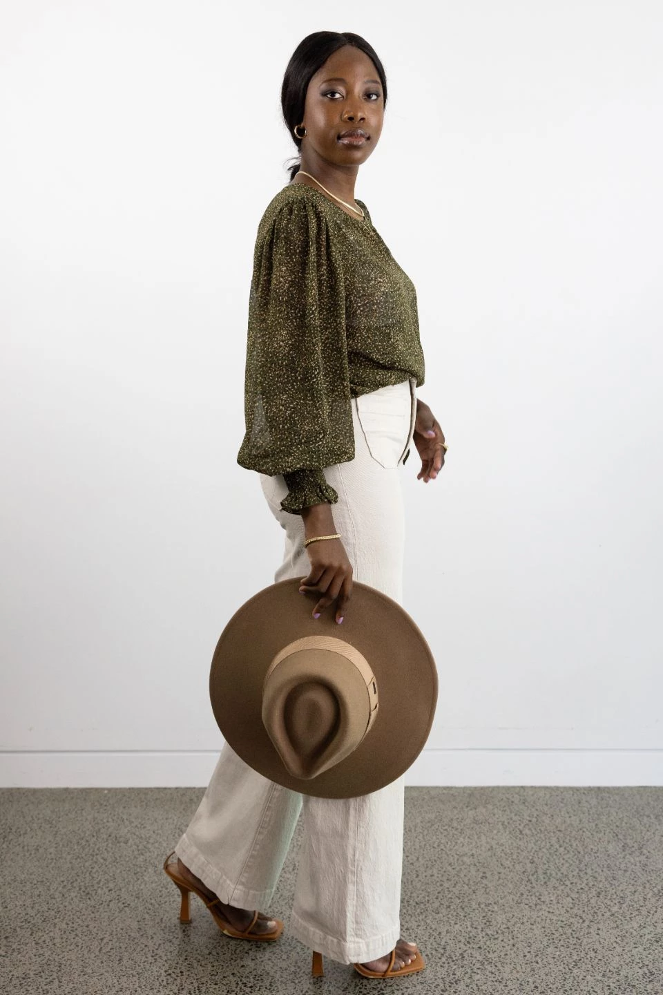 Ivy + Jack Grace Khaki Ditsy LS Back Hem Tie Top Tops & Tees