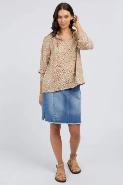 Foxwood Kaiya Beige Animal LS Top