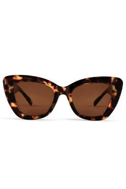 Reality Eyewear Mulholland Large Cats Eye Tortoise Sunglasses Eyewear