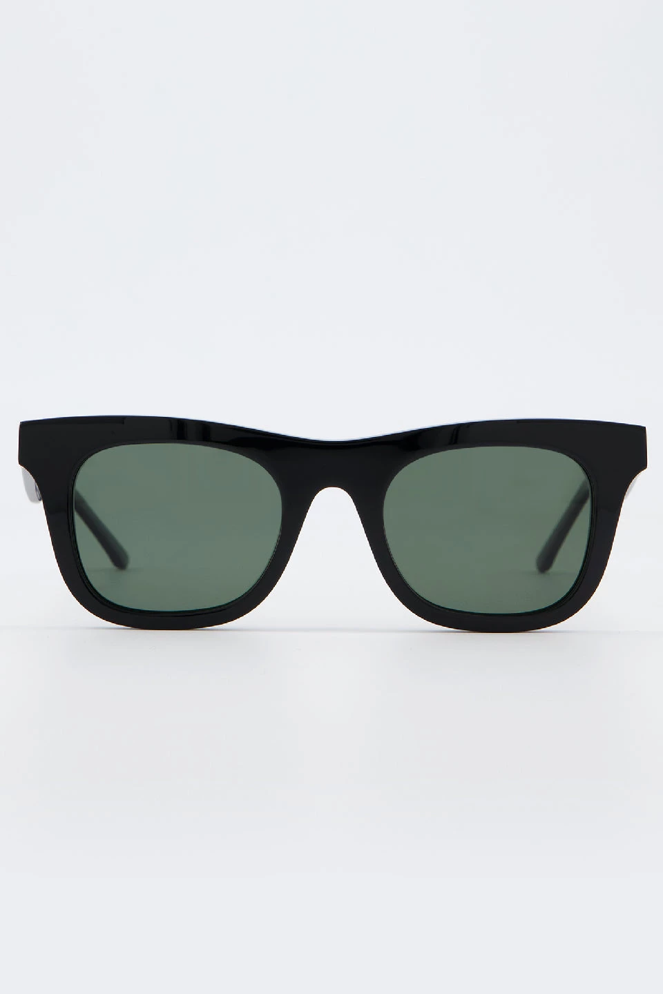 Isle Of Eden Millane Black Sunglasses Eyewear