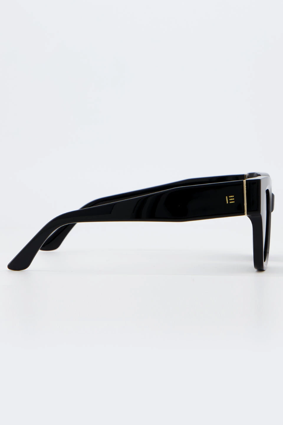 Isle Of Eden Eyewear Rae Black Sunglasses