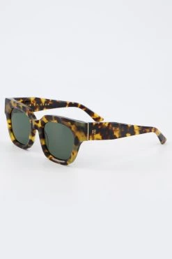 Isle Of Eden Rae Tortoise Sunglasses Eyewear