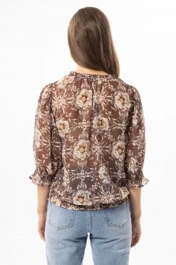 Seeking Lola Fae Brown Floral V Neck SS Shirred Hem Top
