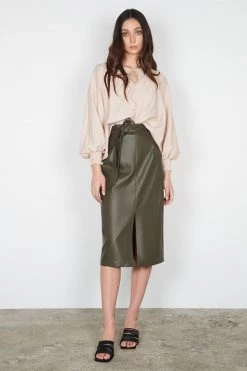 Esmaee New In Tanana Natural Button Down LS Blouse