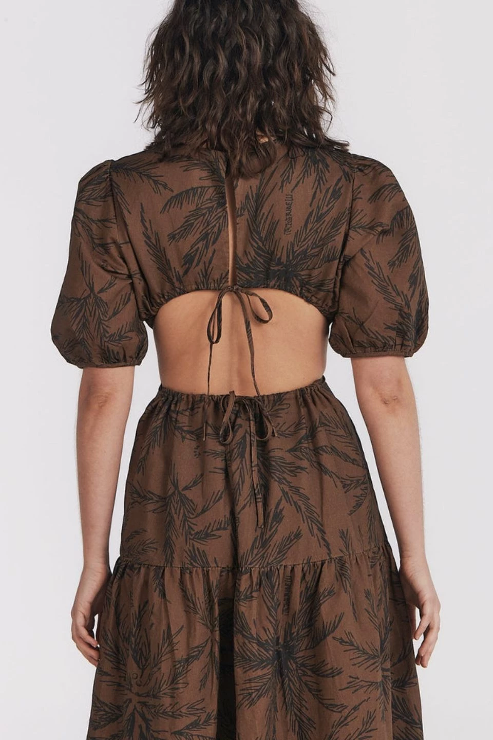 Charlie Holiday Dresses Flores Chocolate Palm Cut Out Maxi Dress