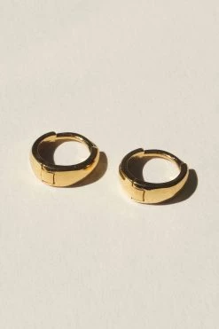 Brie Leon Jewellery Curved Solid Gold Sleeper Earrings