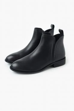 Walnut Douglas Black Leather Ankle Boot Get The Look
