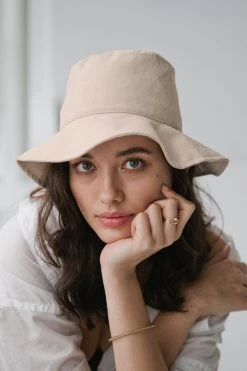 Sophie Hats & Beanies Love Linen Bucket Hat Bone