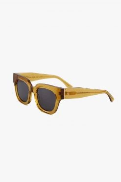 Isle Of Eden Rae Cognac Sunglasses