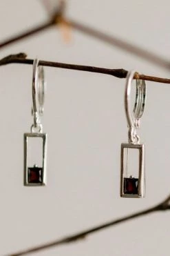 Silver Linings Jewellery Realm Silver Square Sleeper Earring With Black Garnet