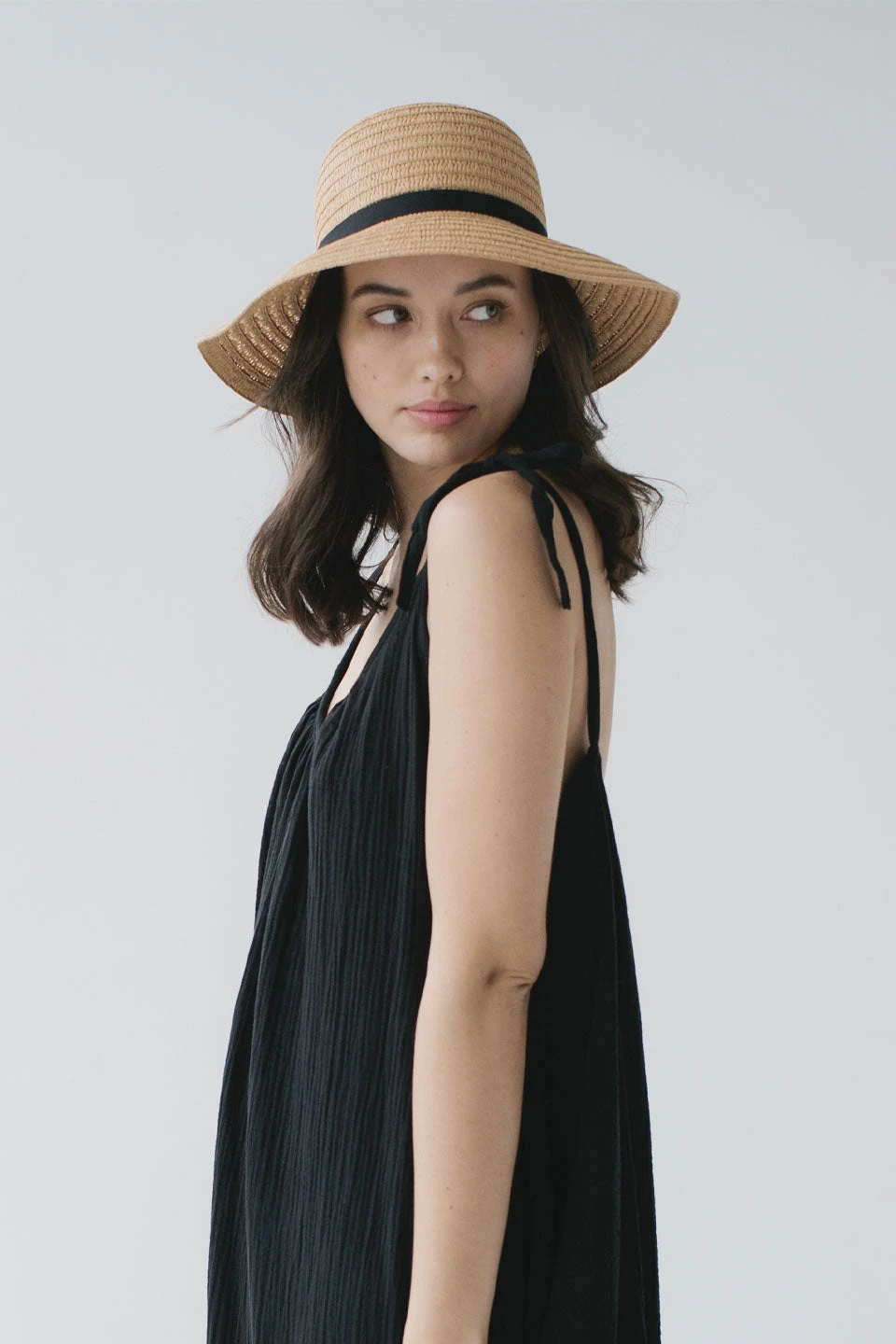 Sophie Hats & Beanies So Shady Woven Natural Hat With Black Ribbon