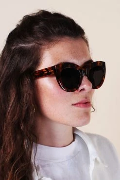 Isle Of Eden Wynnie Sunglasses Tortoise Eyewear